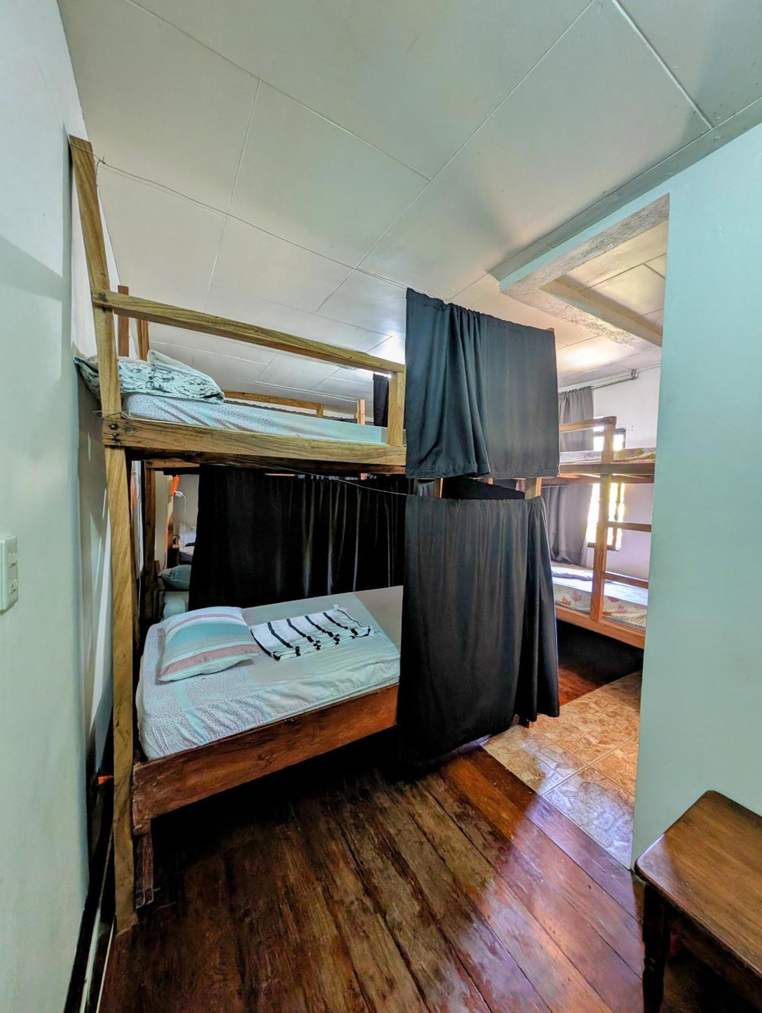 Screaming Gecko Hostel Busuanga Exteriér fotografie